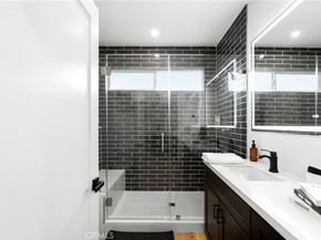 925 E 65th Street, Inglewood CA 90302