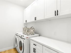 925 E 65th Street, Inglewood CA 90302