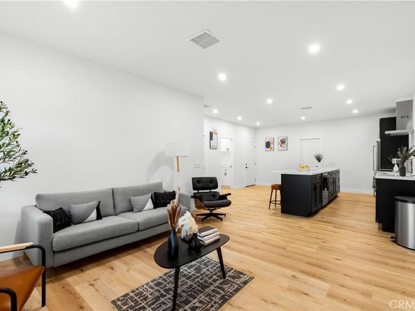 925 E 65th Street, Inglewood CA 90302