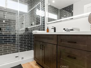 925 E 65th Street, Inglewood CA 90302