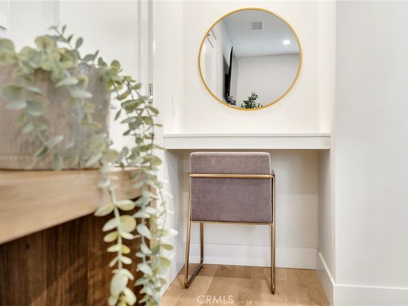 5814 7th Avenue, Los Angeles CA 90043