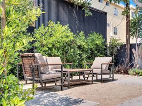 5814 7th Avenue, Los Angeles CA 90043