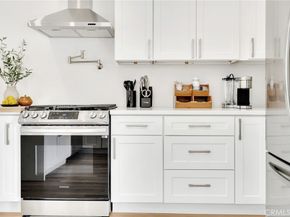 5814 7th Avenue, Los Angeles CA 90043