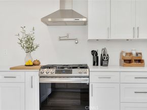 5814 7th Avenue, Los Angeles CA 90043