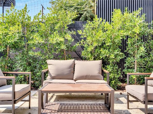 5814 7th Avenue, Los Angeles CA 90043