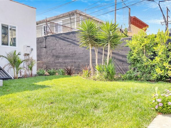 5814 7th Avenue, Los Angeles CA 90043