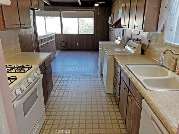 16319 E Elgenia Street, Covina CA 91722