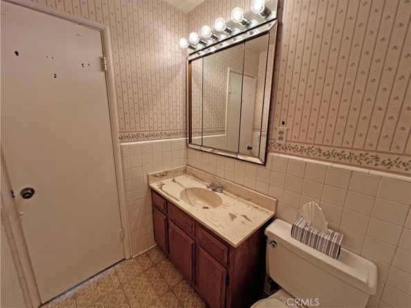 16319 E Elgenia Street, Covina CA 91722