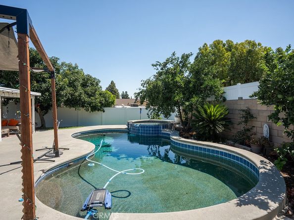 1020 E Tam O Shanter Court, Ontario CA 91761