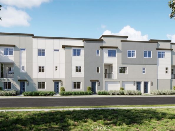 7252 Ellington Drive, Huntington Beach CA 92647