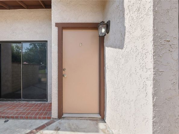 910 N Redding Way F, Upland CA 91786