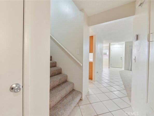 910 N Redding Way F, Upland CA 91786