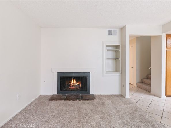910 N Redding Way F, Upland CA 91786