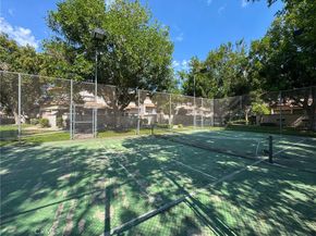910 N Redding Way F, Upland CA 91786