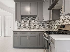 14592 Lyle Street, Sylmar CA 91342