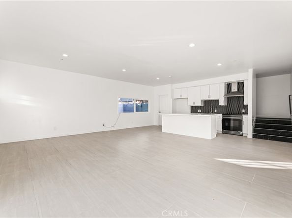 14592 Lyle Street, Sylmar CA 91342