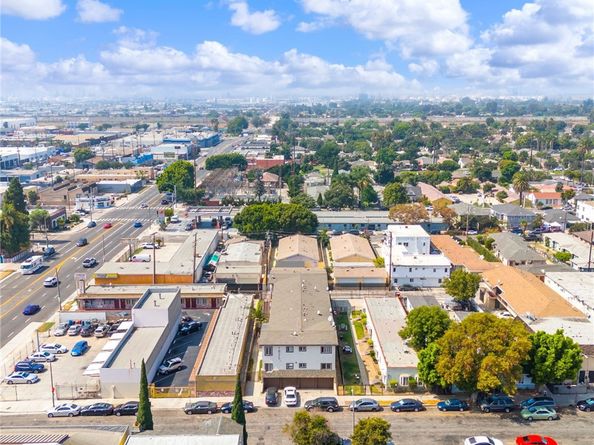 1825 Chestnut Avenue, Long Beach CA 90806