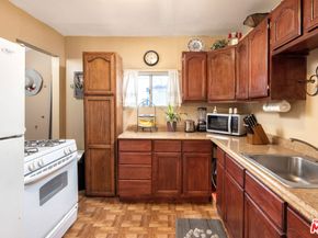 6021 Romaine Street, Los Angeles CA 90038