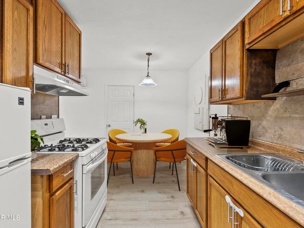 8800 Cedros Avenue 204, Panorama City CA 91402