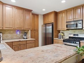 16463 Gledhill Street, North Hills CA 91343