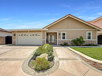 4103 Calle Bienvenido