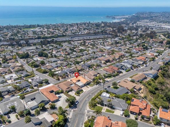 4103 Calle Bienvenido, San Clemente CA 92673