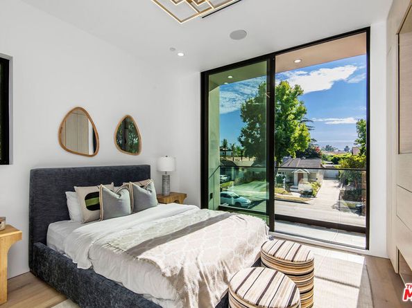 5132 Lindley Avenue, Encino CA 91316