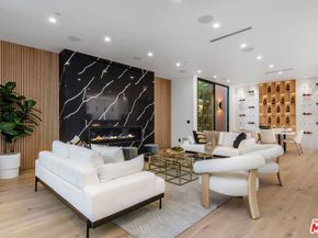 5132 Lindley Avenue, Encino CA 91316