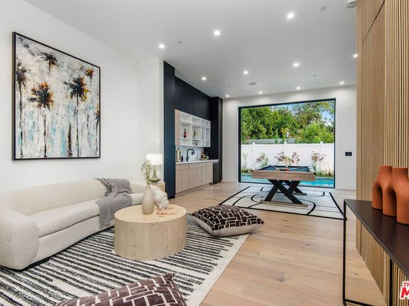 5132 Lindley Avenue, Encino CA 91316