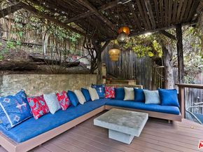 5912 Canyon, Los Angeles CA 90068