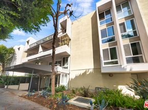 8535 W West Knoll Drive 107, West Hollywood CA 90069