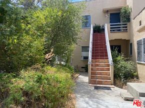 11758 11752 Magnolia Boulevard, Valley Village CA 91607