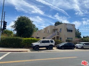 11758 11752 Magnolia Boulevard, Valley Village CA 91607