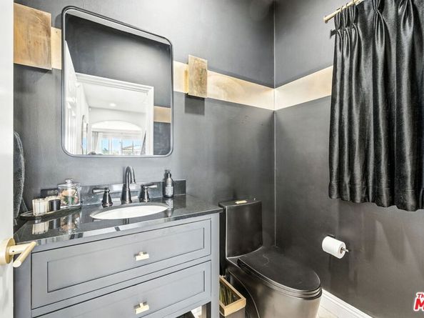 23971 De Ville Way, Malibu CA 90265