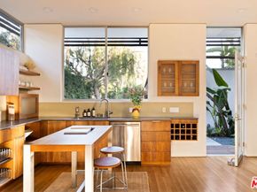 764 Nowita Place, Venice CA 90291