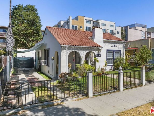 2101 Yosemite Drive, Los Angeles CA 90041