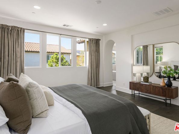 1915 Covington Lane, Los Angeles CA 90034