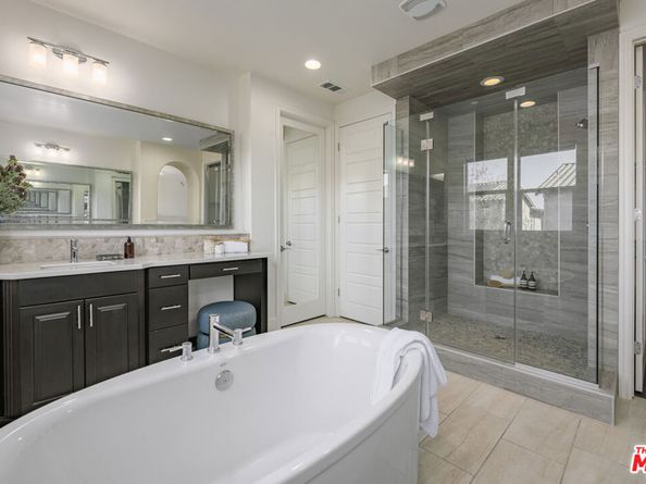 1915 Covington Lane, Los Angeles CA 90034