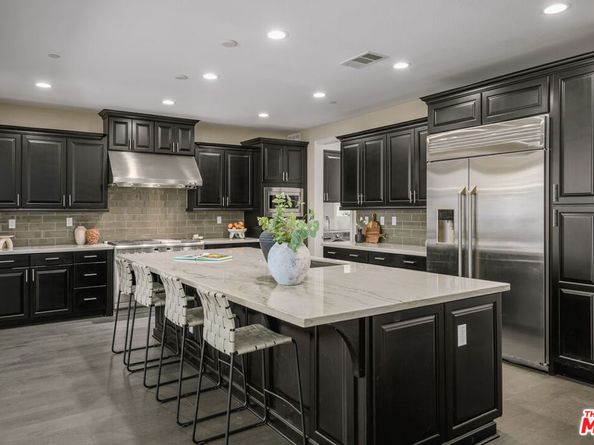 1915 Covington Lane, Los Angeles CA 90034
