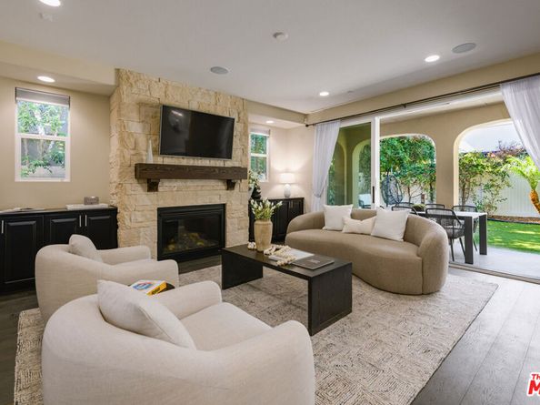 1915 Covington Lane, Los Angeles CA 90034
