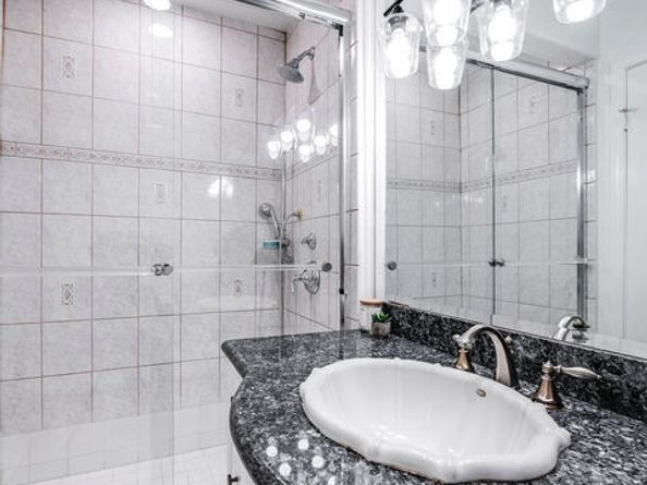 3261 N Knoll Drive, Los Angeles CA 90068