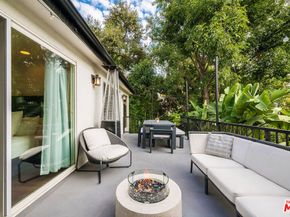 3261 N Knoll Drive, Los Angeles CA 90068