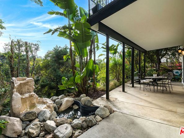 3261 N Knoll Drive, Los Angeles CA 90068