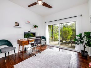3261 N Knoll Drive, Los Angeles CA 90068