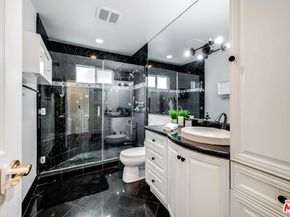 3261 N Knoll Drive, Los Angeles CA 90068
