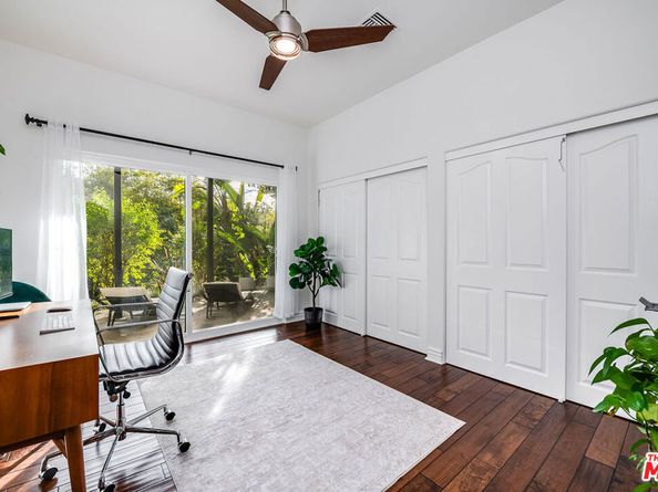 3261 N Knoll Drive, Los Angeles CA 90068