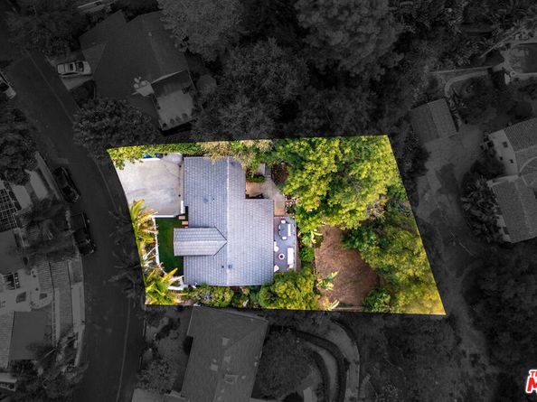 3261 N Knoll Drive, Los Angeles CA 90068