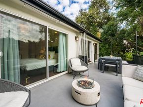 3261 N Knoll Drive, Los Angeles CA 90068