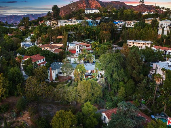 3261 N Knoll Drive, Los Angeles CA 90068