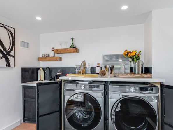 3345 Wonder View Drive, Los Angeles CA 90068